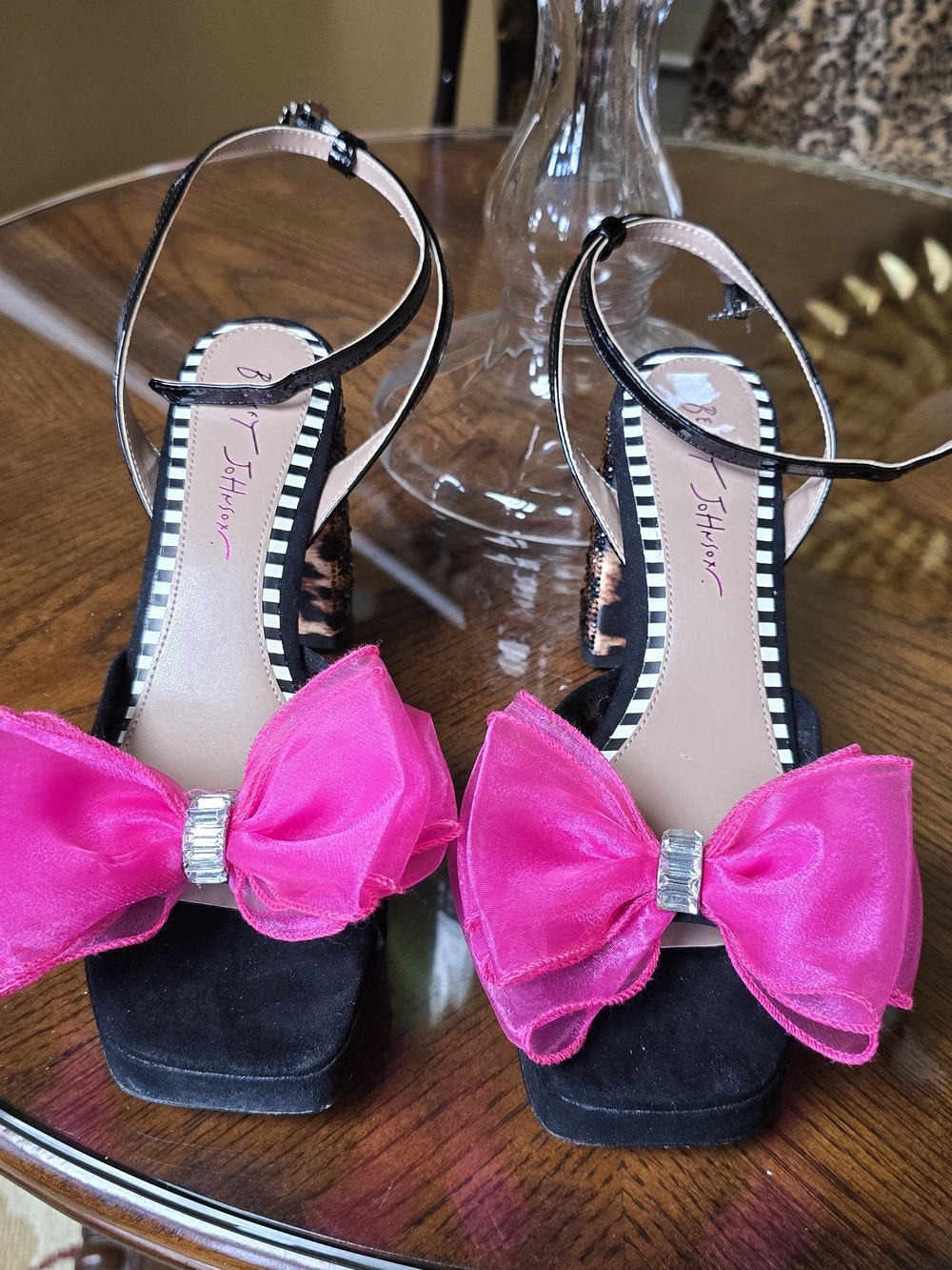 Betsey Johnson Black Sandals with Pink Bow Accent